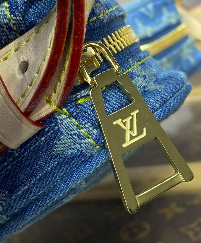 Louis Vuitton Croissant MM M46856 Blue